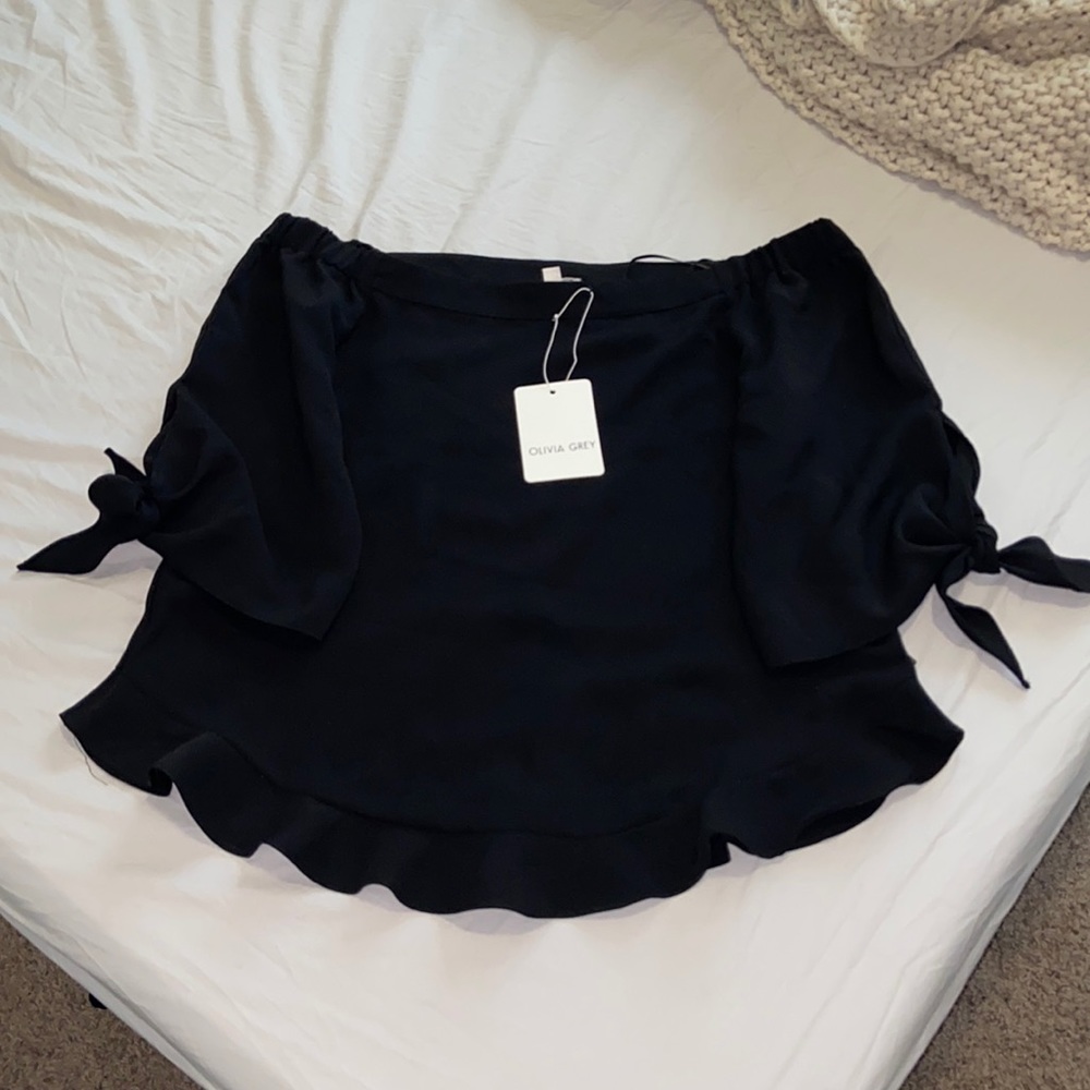Brand New Olivia Grey Off The Shoulder Top